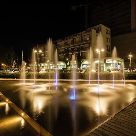 300m Piazza Milano شقة ليدو دي يسولو